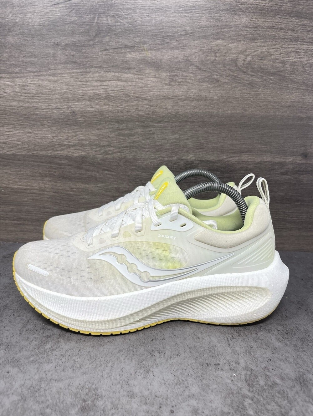 Saucony Surge 3 Womens Size 8.5 White Fern Green PWRRUN+ Running Walking Shoes